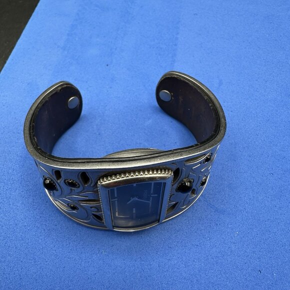 Vintage Fossil Womens Watch Wide Stainless Steel Cuff Leather Band 90’s Bracelet - Picture 3 of 15